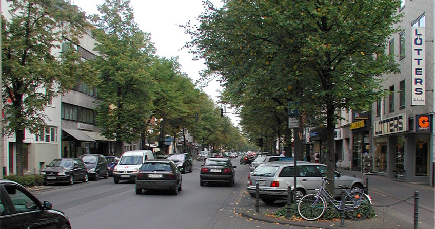 Blick in die Dürener Straße in Köln Lindenthal